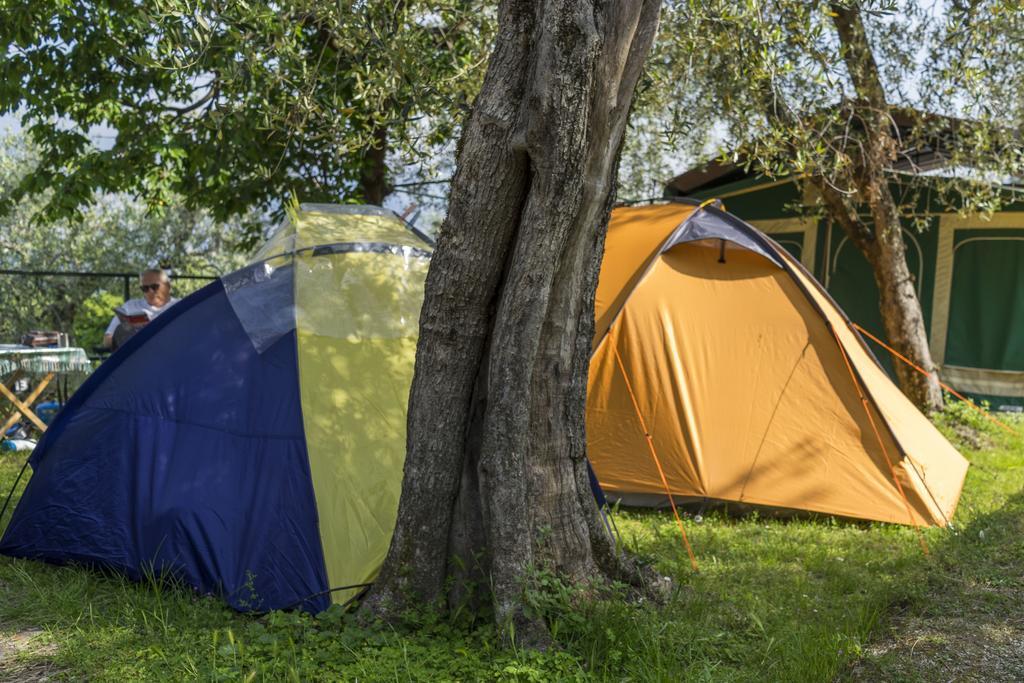 Monja Camping Village Бренцоне-суль-Гарда Екстер'єр фото